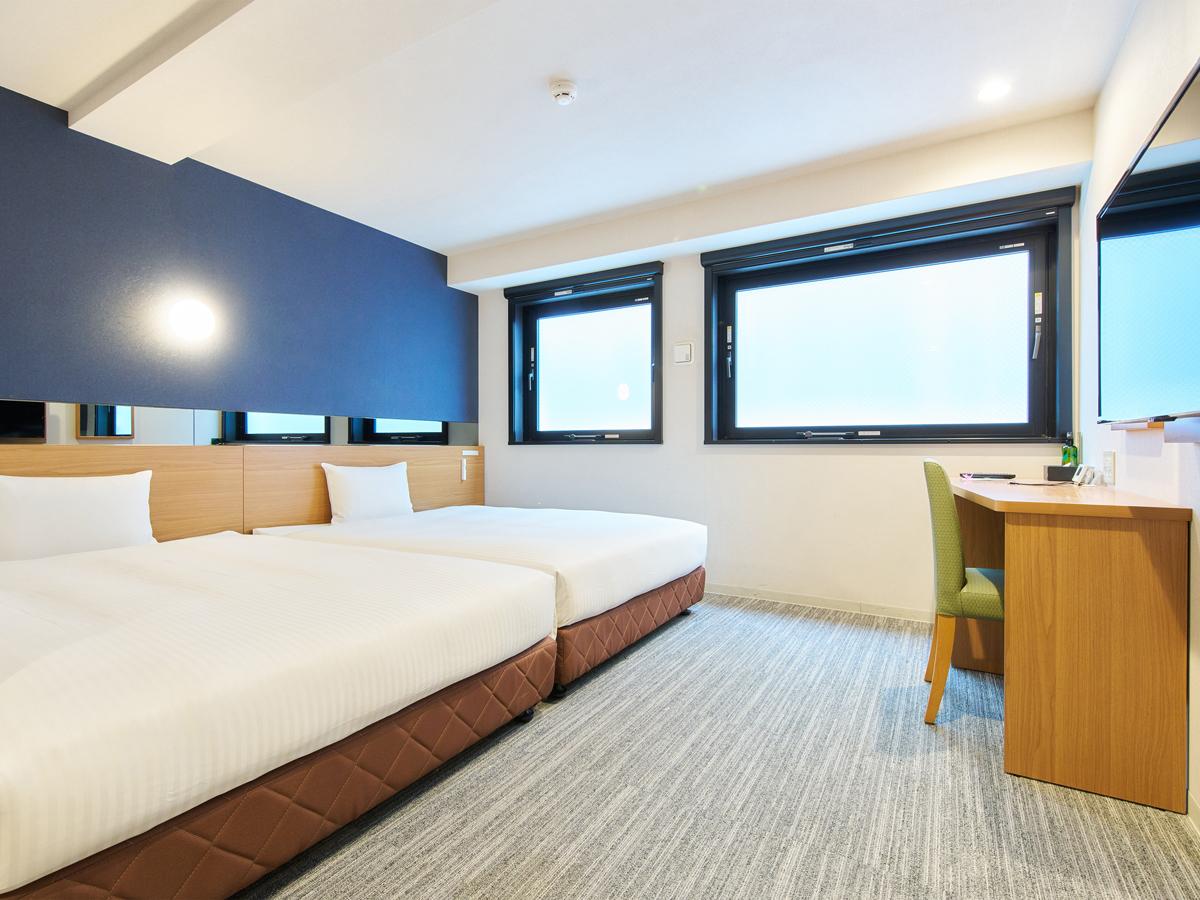 Universal, Twin Beds, Accessible