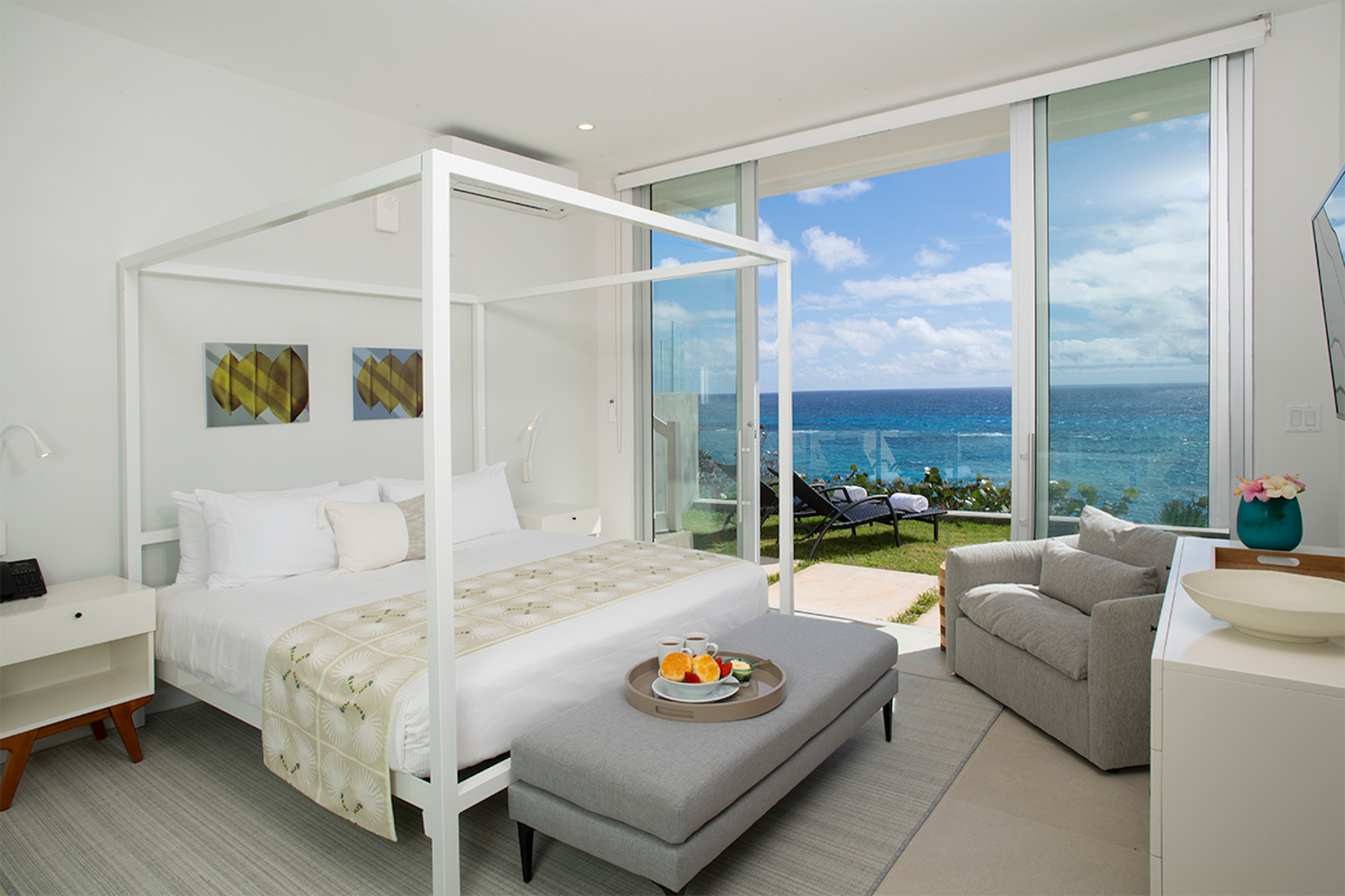 3 Bedrooms, Suite, Ocean Front