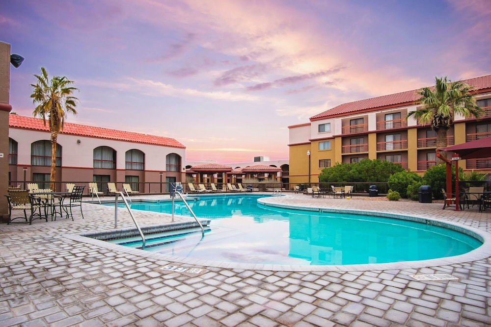 Wyndham El Paso Airport Hotel and Water Park in EL PASO - TX