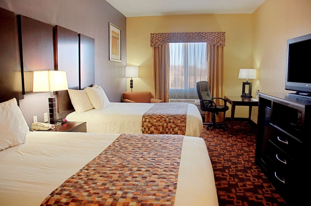 Best Western Bowie Inn and Suites 14/43