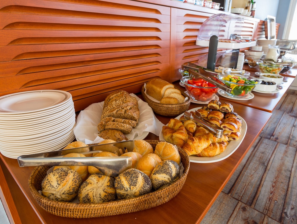 Grand Jules Boat Hotel 16/33