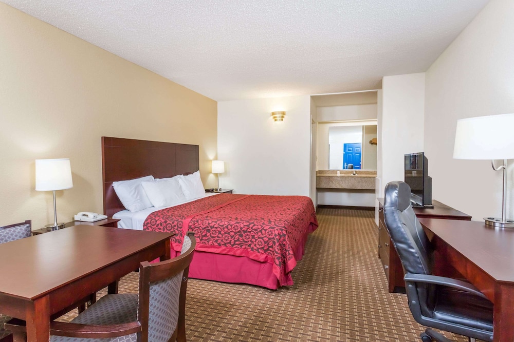Days Inn by Wyndham Reidsville 10/19