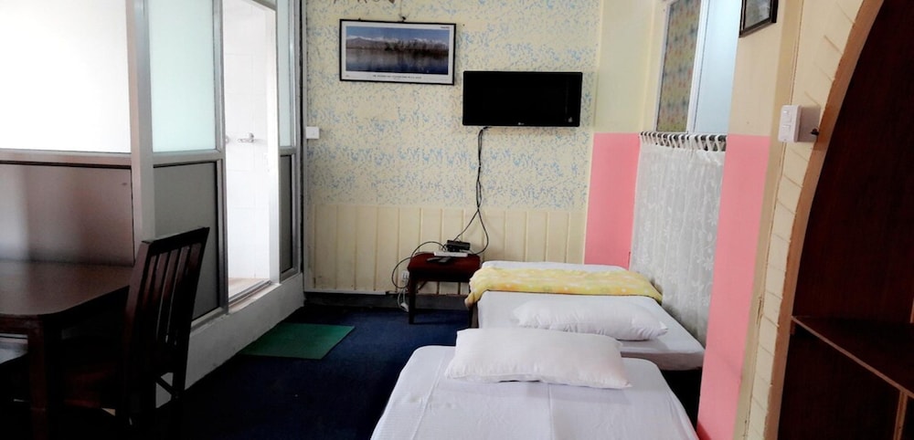 Hotel Ritu Mouria Pvt Ltd 11/35