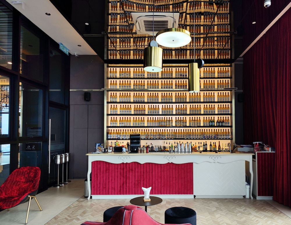 Lobby at Scarletz Suites KLCC by Mykey Global, KUALA LUMPUR