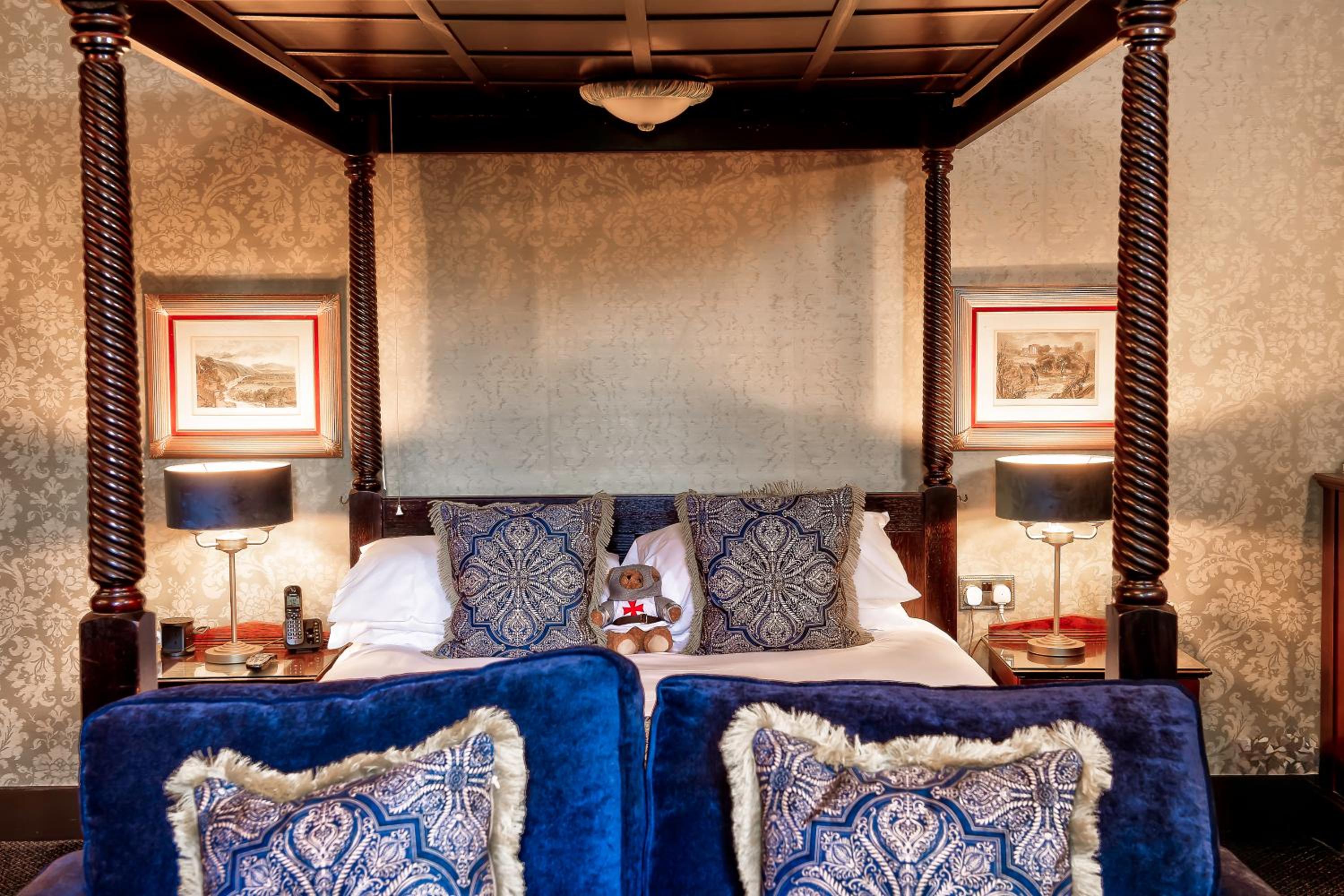 Deluxe, Suite