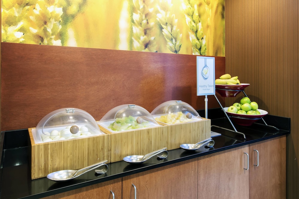 Fairfield Inn Suites By Marriott Lakeland Plant City 40/48