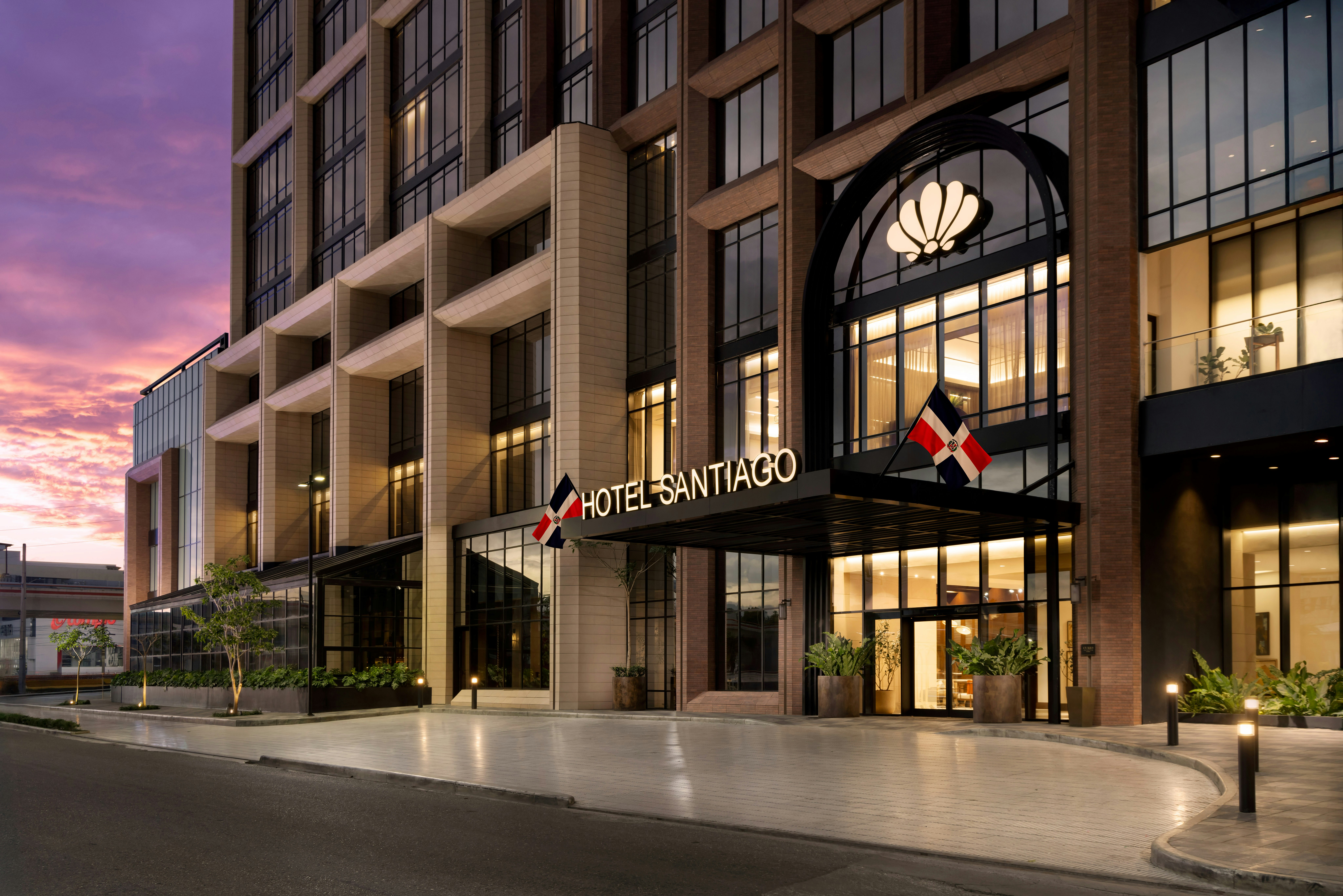 Hotel Santiago, Curio Collection by Hilton 51/59
