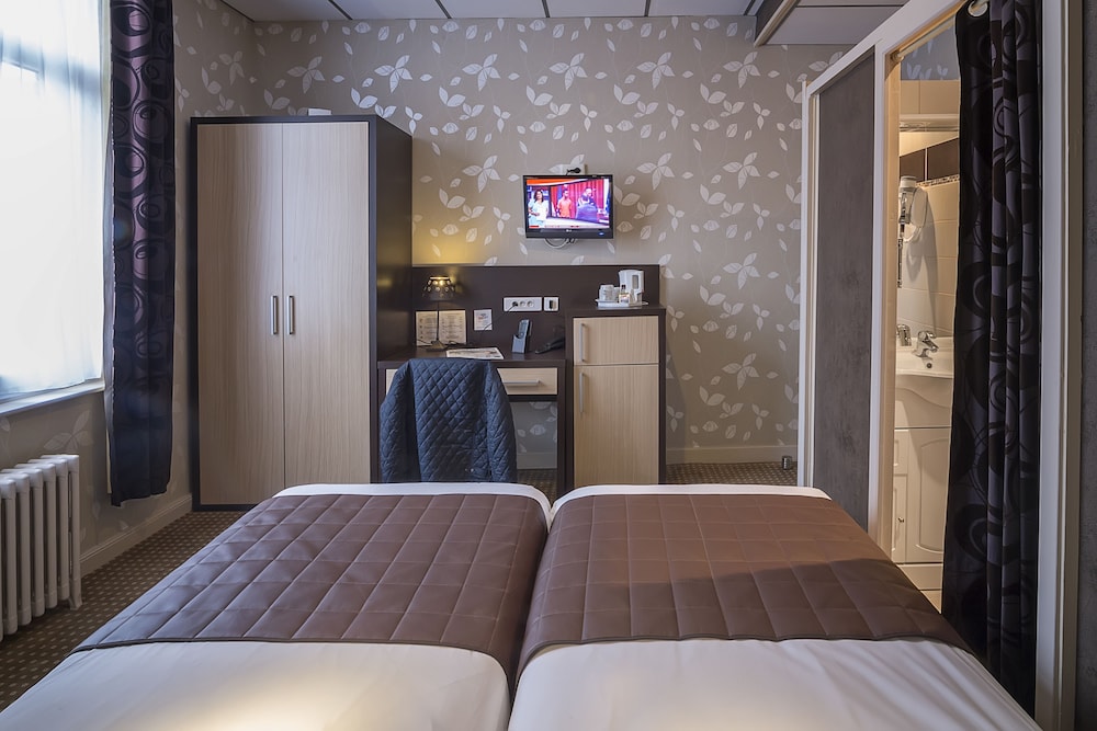 Hotel du Moulin d Or 22/50
