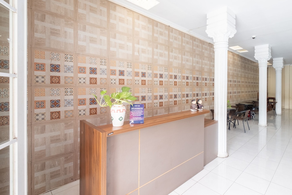 SPOT ON 2419 Rumah Nugraha Hotel Syariah 5/45