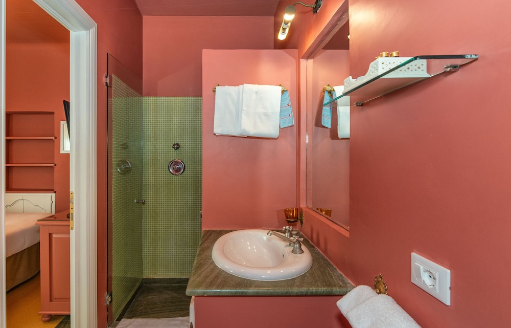 Albergo Villa Marta 70/77
