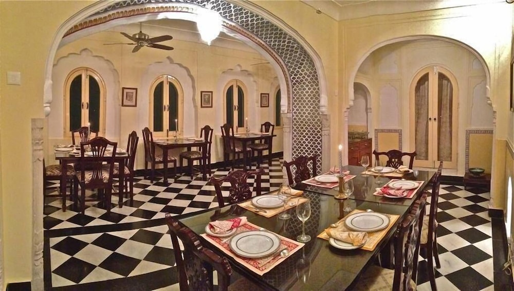 Khatu Haveli 41/61