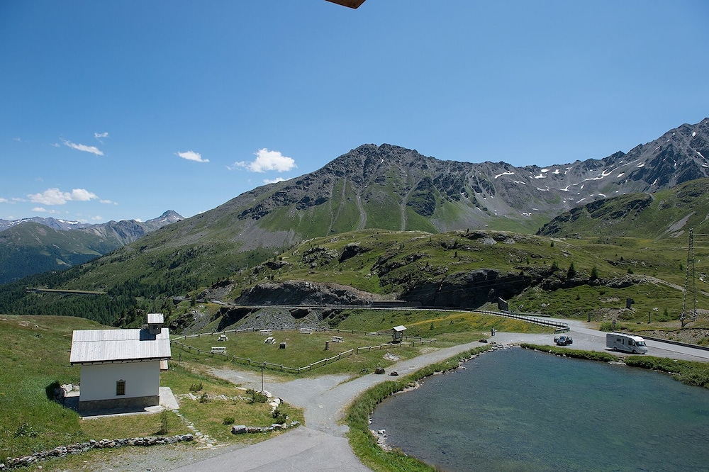 HOTEL INTERALPEN 64/74