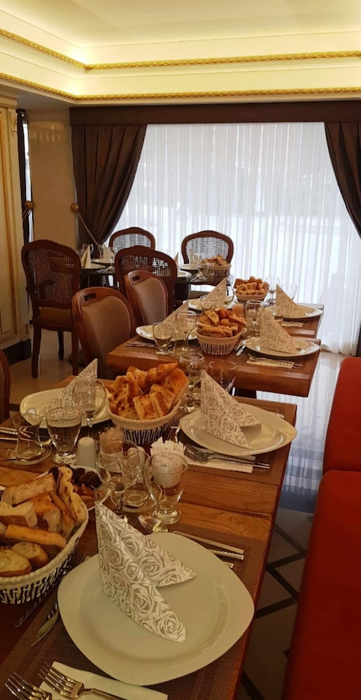 Grand Marcello Hotel & SPA 82/90