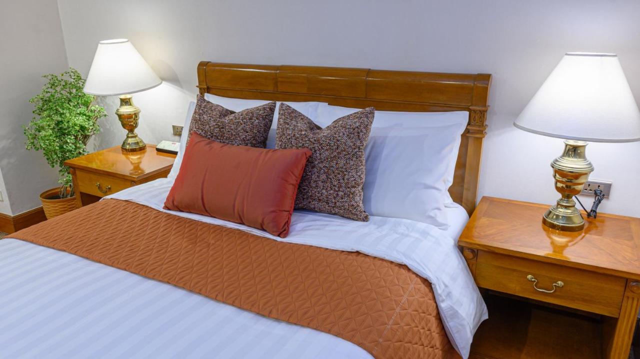 MCollection - Ortigas CBD Near Business & Shopping Hubs 23/49