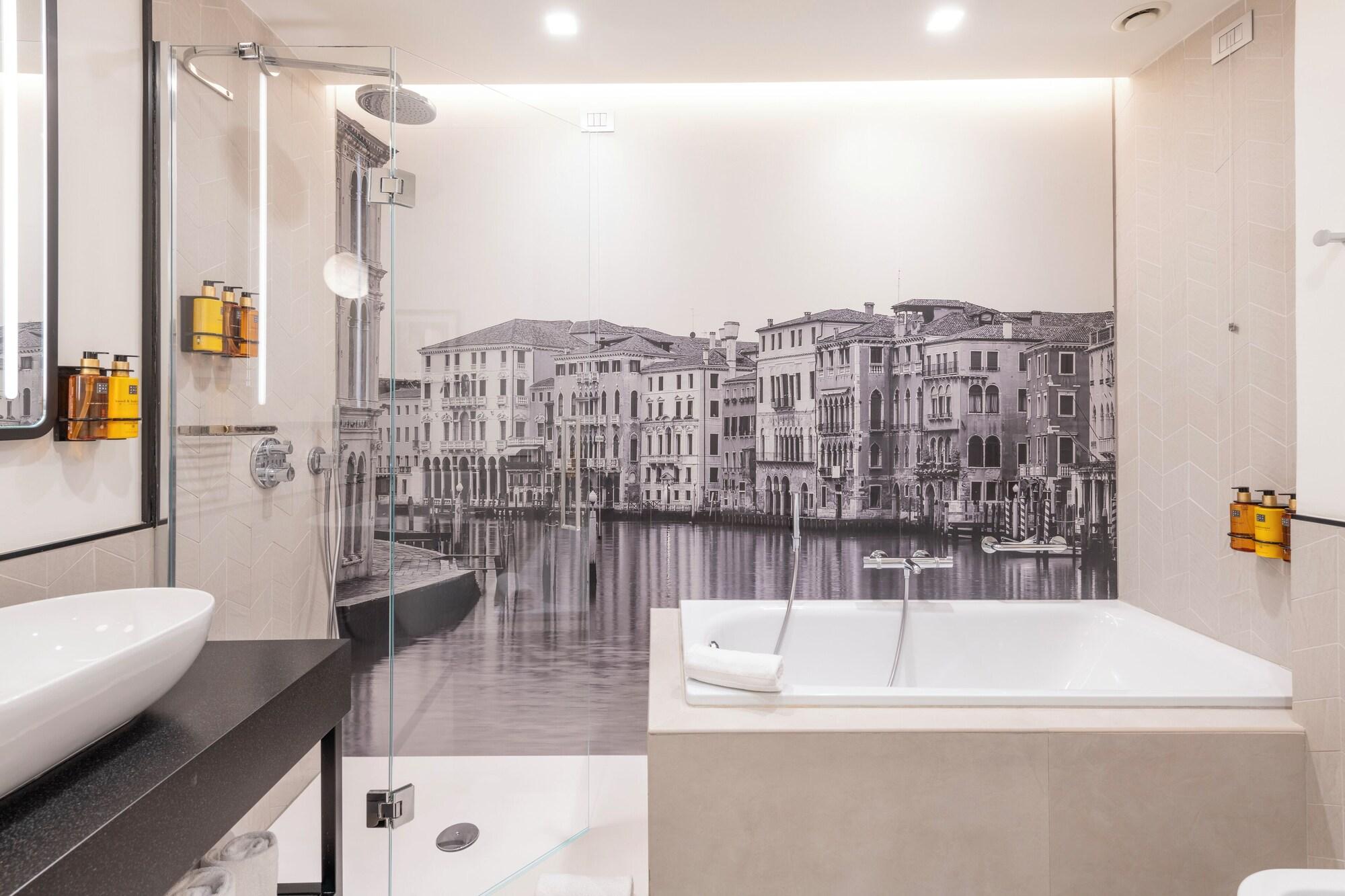 Grand, Canal, Suite، H10 Palazzo Canova 4/8