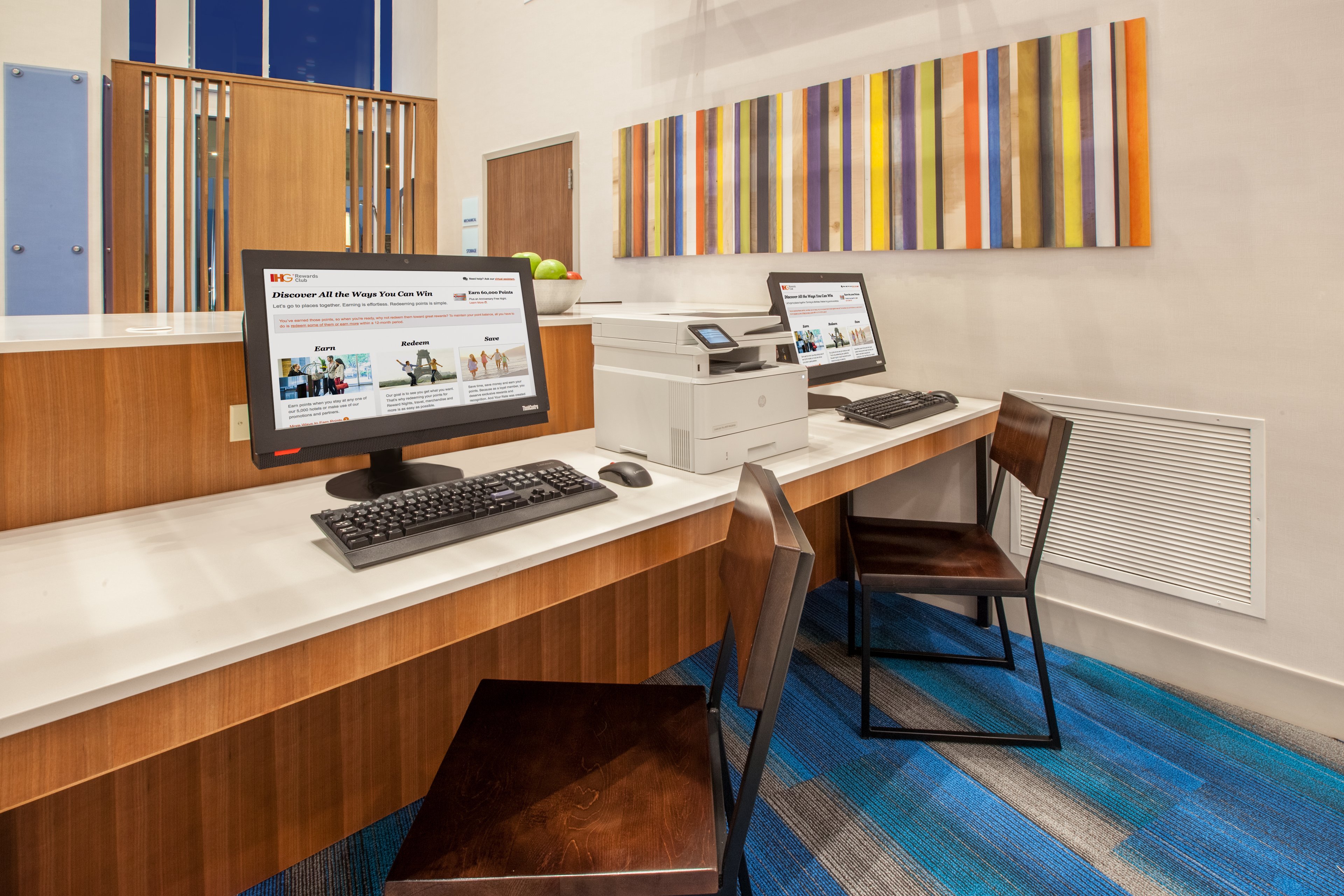 HOLIDAY INN EXPRESS & SUITES INDIANAPOLIS NE - NOBLESVILLE 58/66