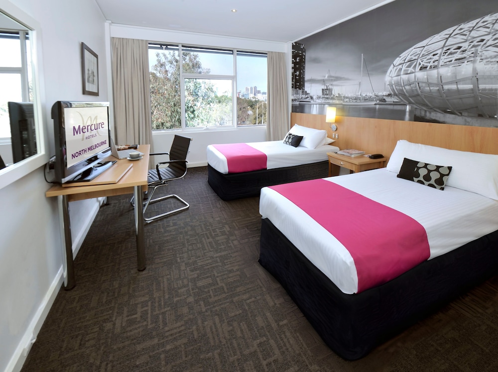 Mercure North Melbourne 13/63
