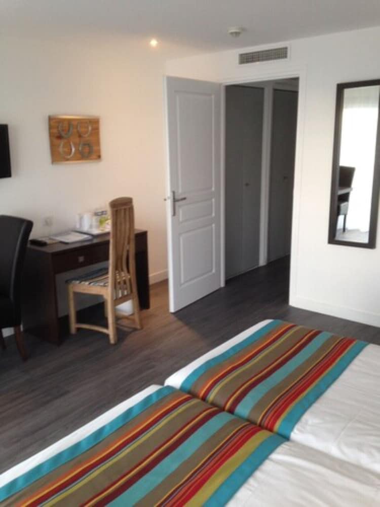 CITOTEL TIERCE BEACH HOTEL 37/56