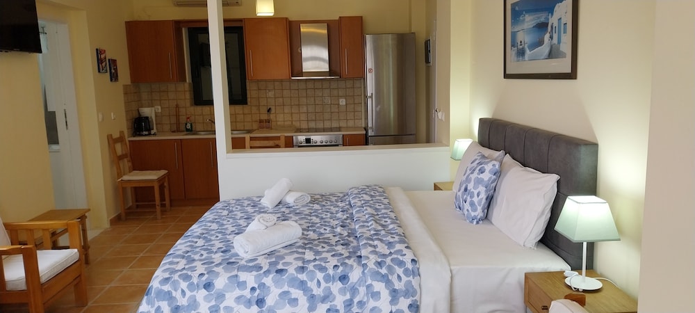 Parthenon, Superior, Double Bed