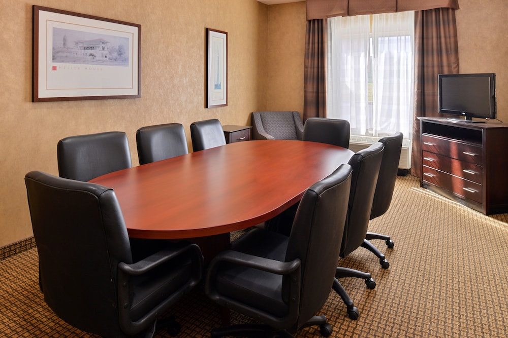 Holiday Inn Express Hotel And Suites Greenville 51/55
