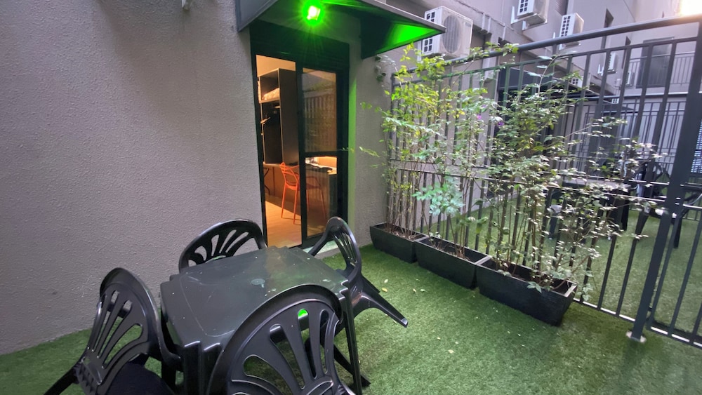 BEST GUEST HOTEL 43/72