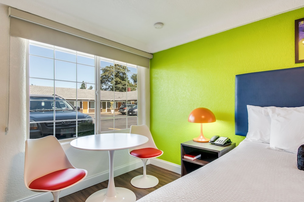 Signature Inn Eugene 39/46