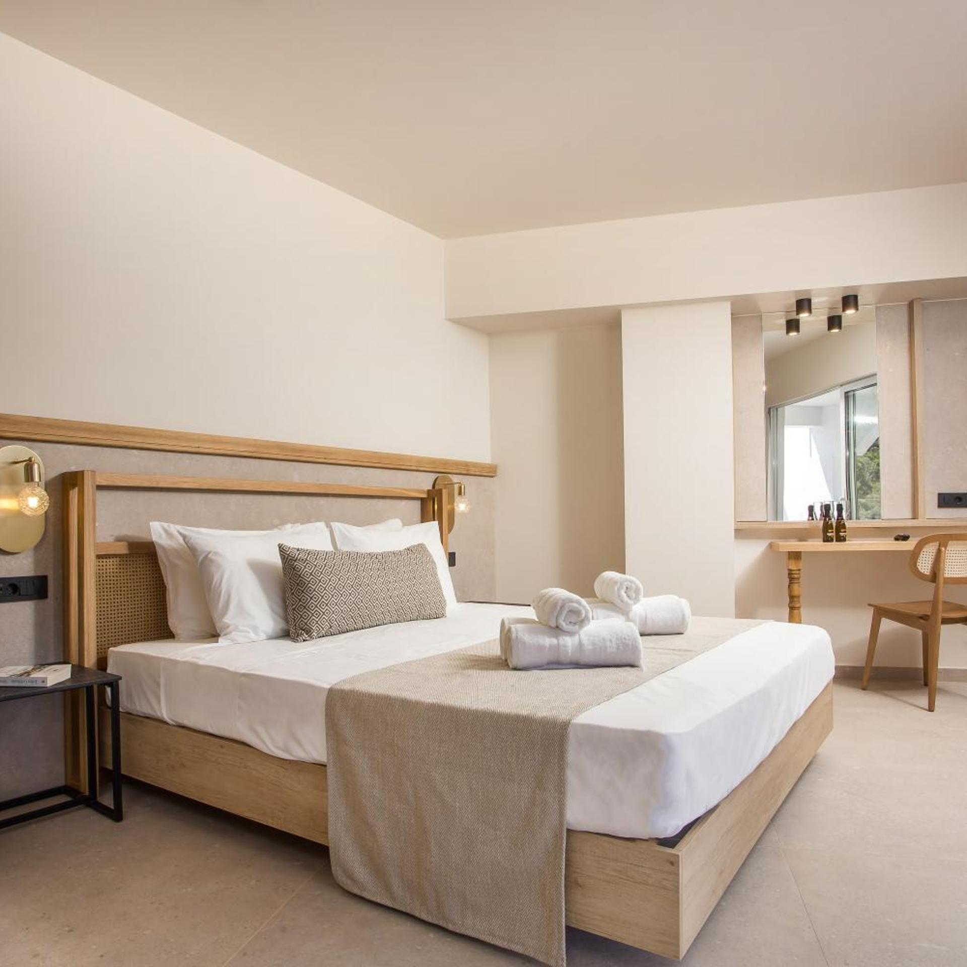 Ladiko Suites 10/50