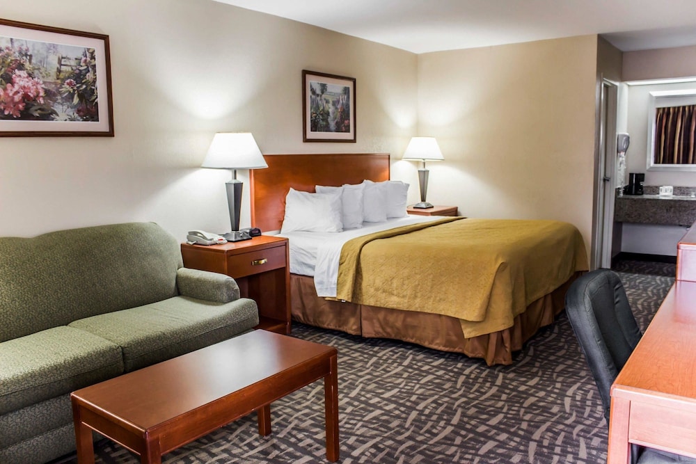 Quality Inn Kinston Hwy 70 14/33