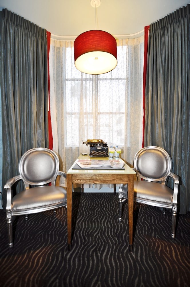 Hotel Fiona 50/50