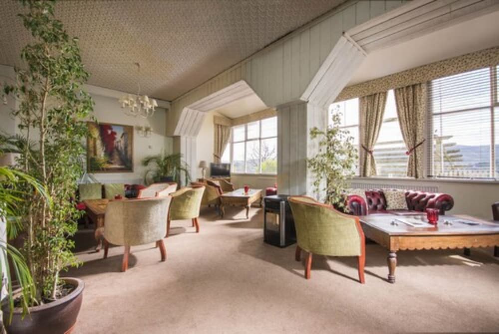The Manor Hotel 38/53
