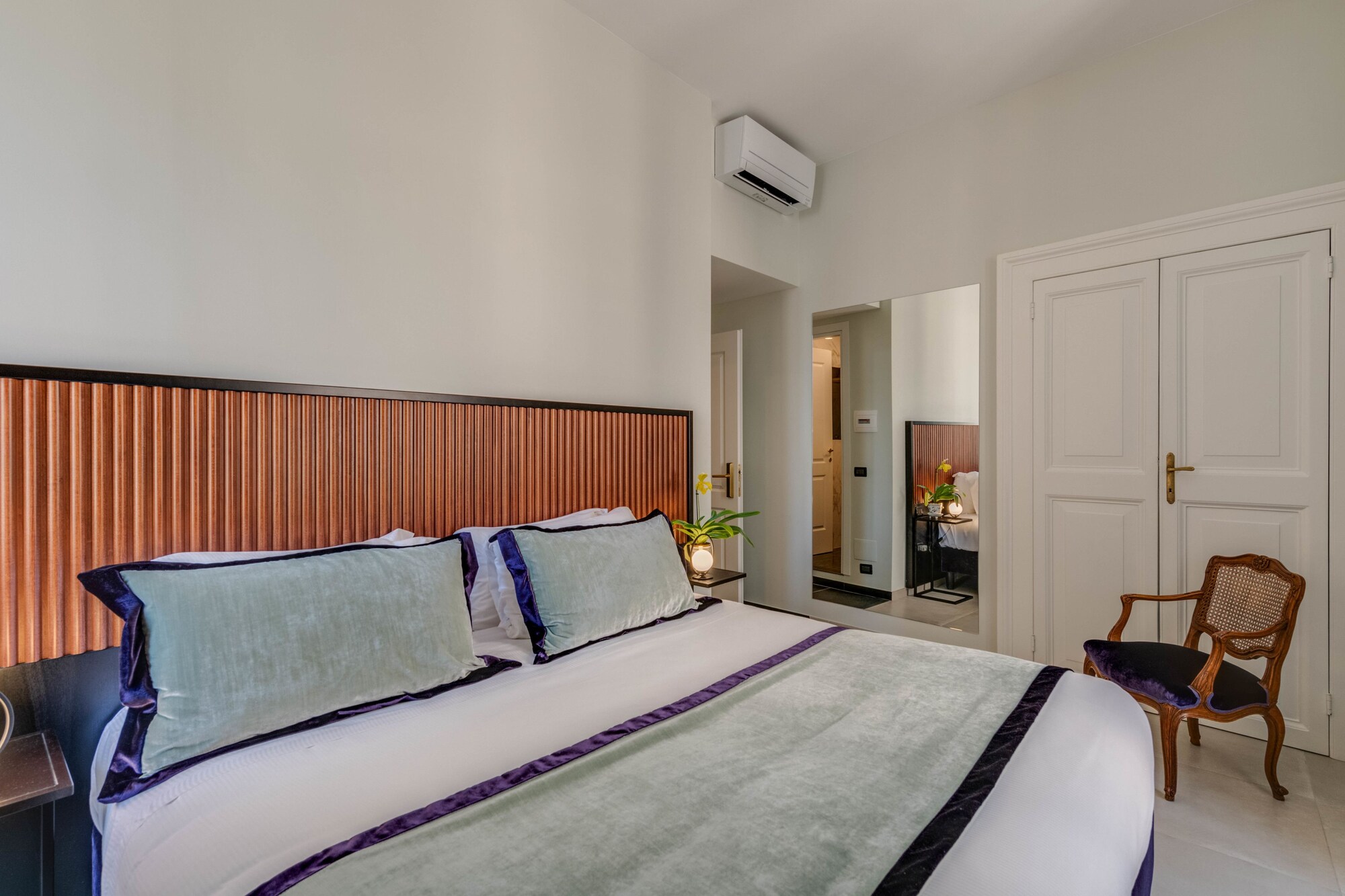 STANDARD, DOUBLE BED