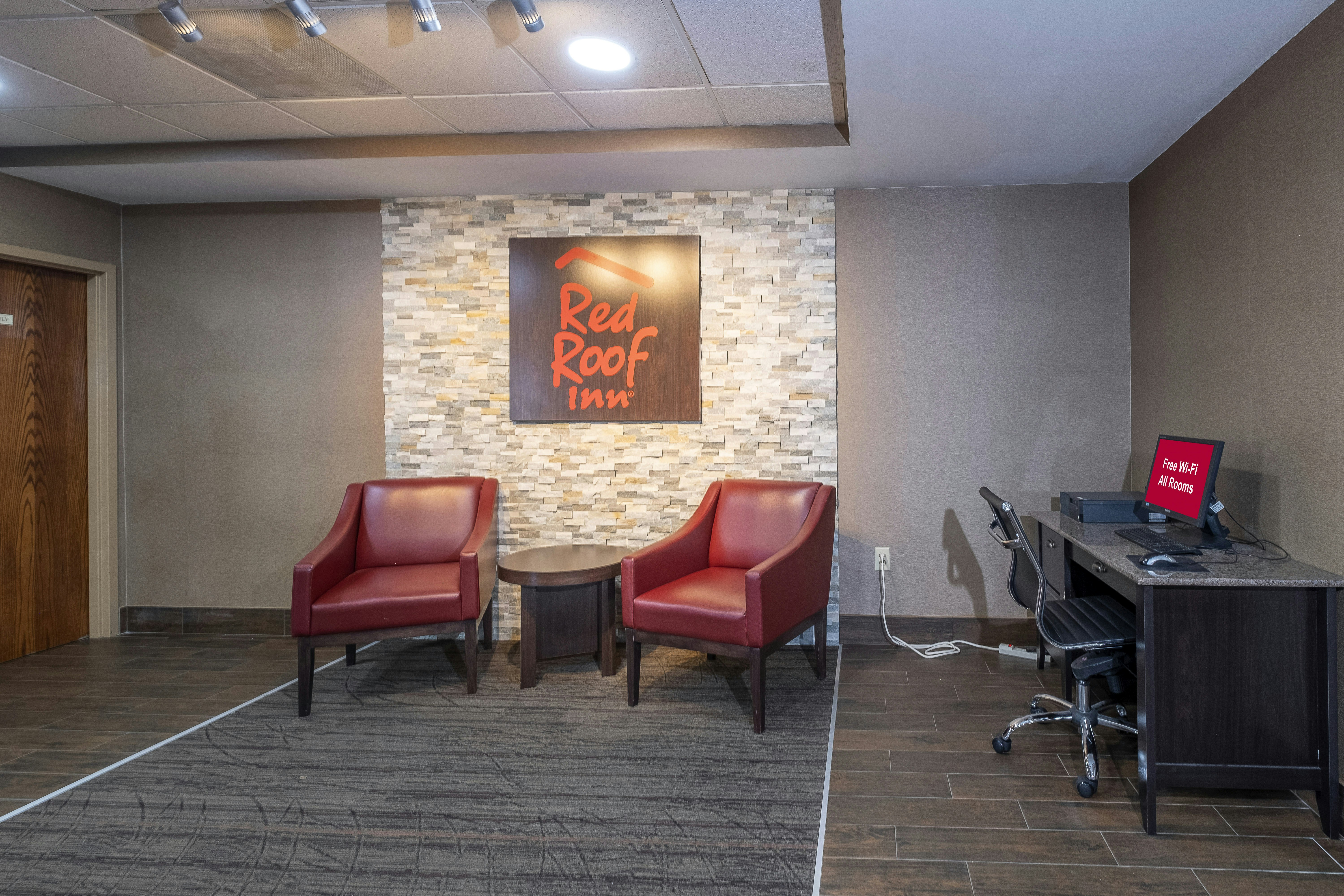 Red Roof Inn Prattville 38/42