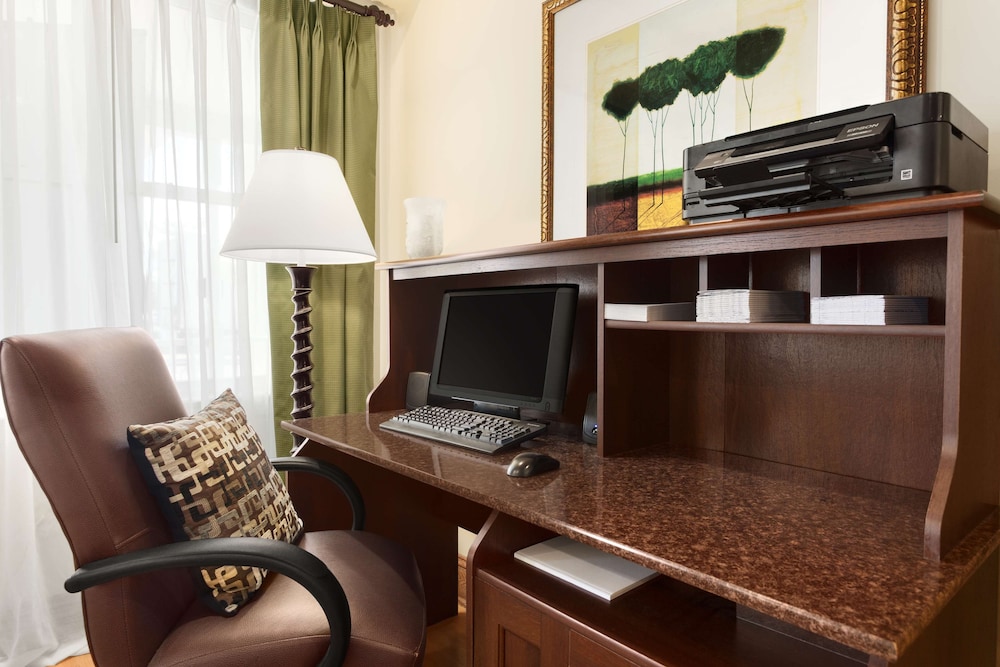 Country Inn & Suites by Radisson, Carlisle, PA 12/12