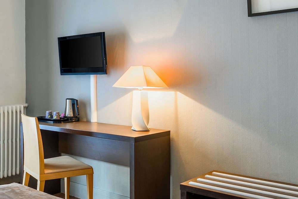 Sure Hotel by Best Western Lorient Centre 64/64