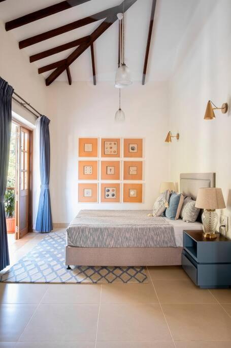 ELIVAAS Panache 3 BHK Villa with private pool, Arpora 45/60