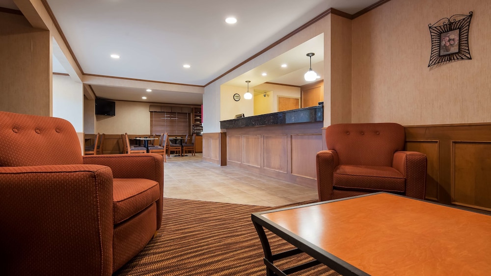 Surestay Plus Hotel By Best Western Salmon Arm 21/32