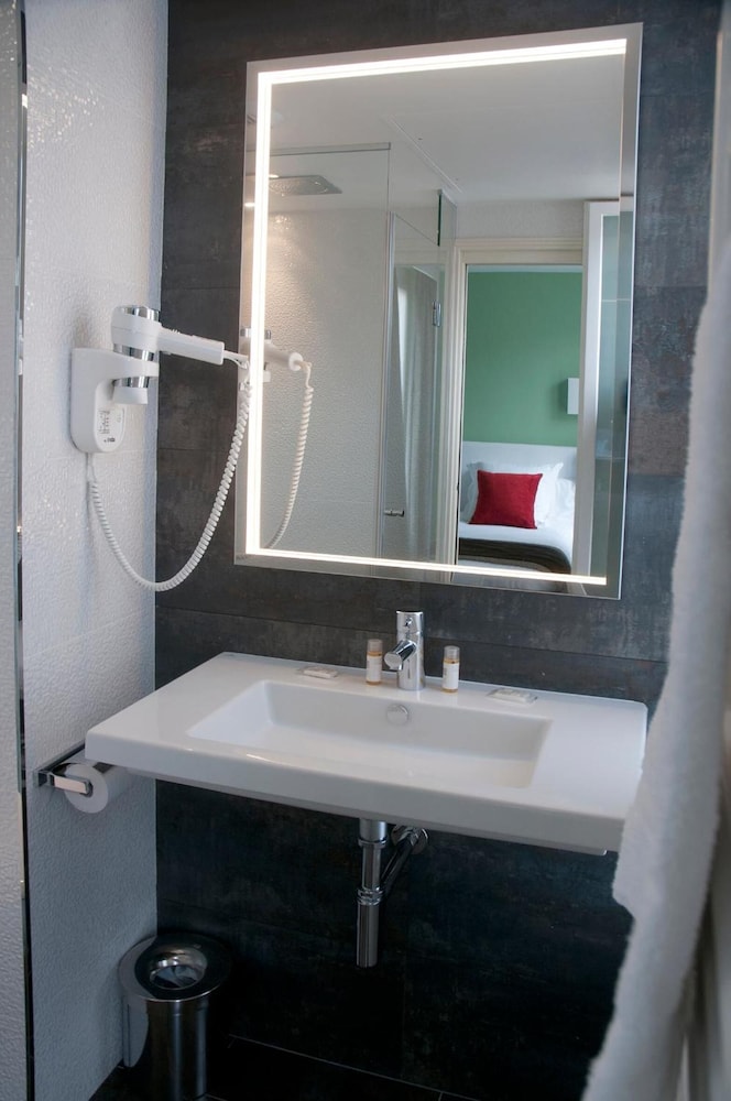 GRAND HOTEL MALHER 25/48