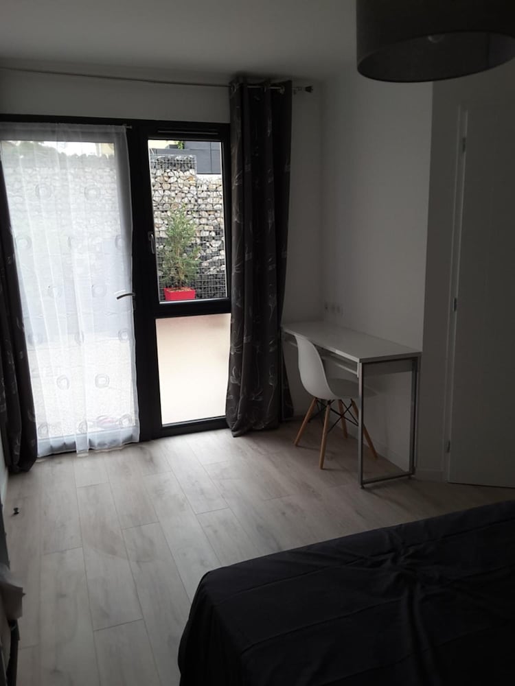 Villa vi Lyon Est Chambres d Hotes 6/35