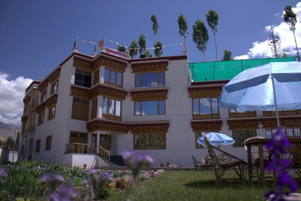 Hotel Ladakh Himalayan Retreat 5/50