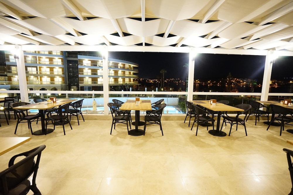 La Quinta By Wyndham Cesme 37/58