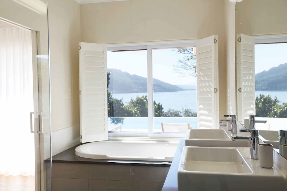 Number Eleven Self Catering Villa 24/24