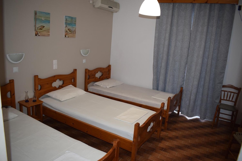 Aratos Hotel photo4