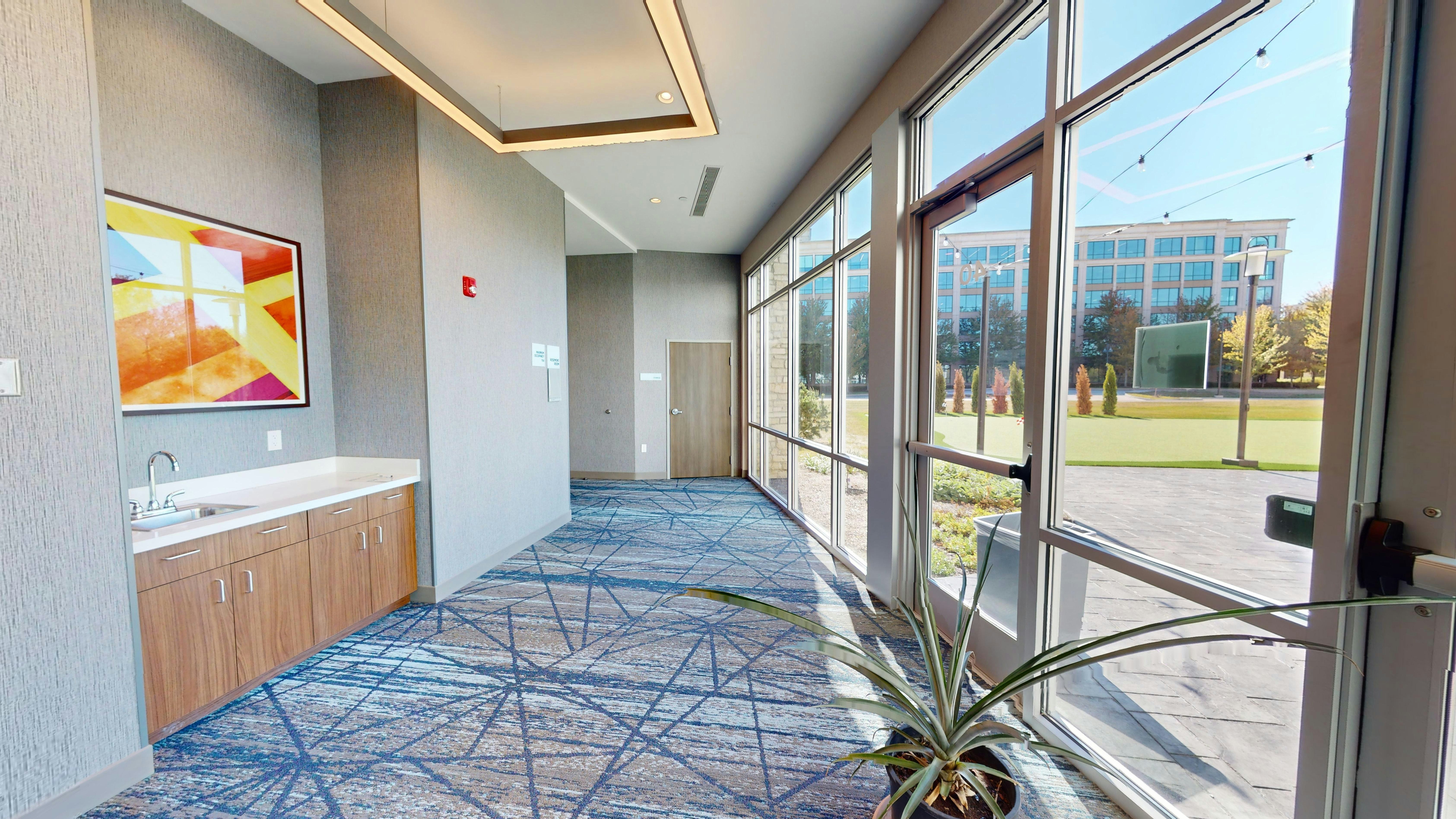 Holiday Inn Express & Suites Chicago Schaumburg, an IHG Hotel 3/50