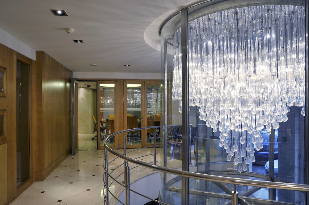 Melia Athens 66/73