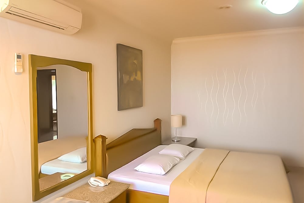 Hotel 678 Kemang 18/33