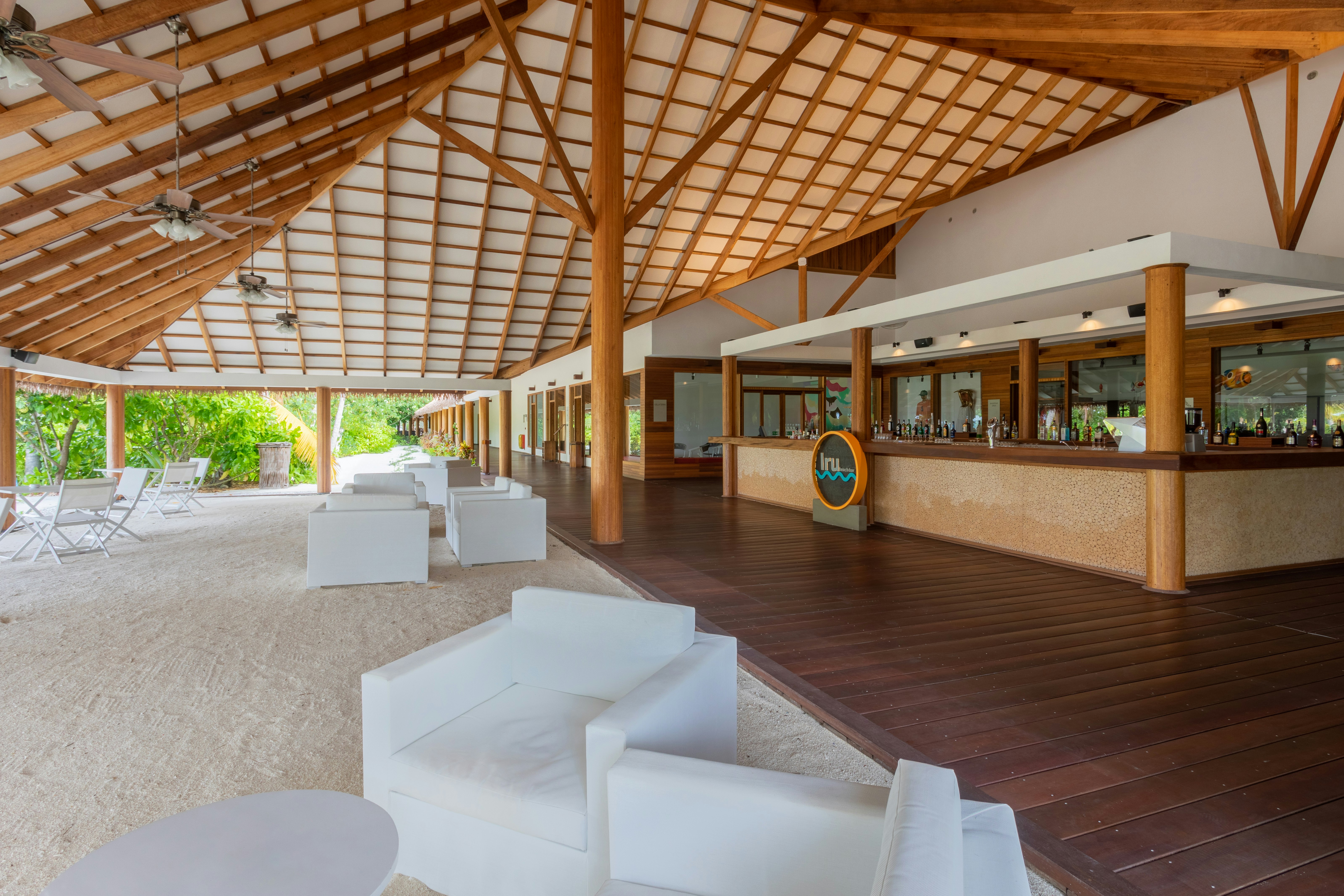 Cinnamon Velifushi Maldives 6/43