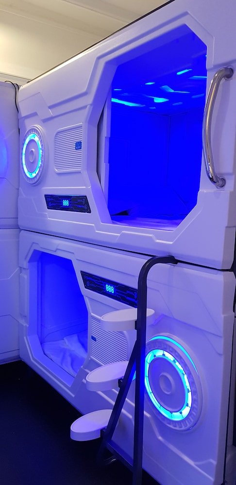 Galaxy Pods at Chinatown 17/34