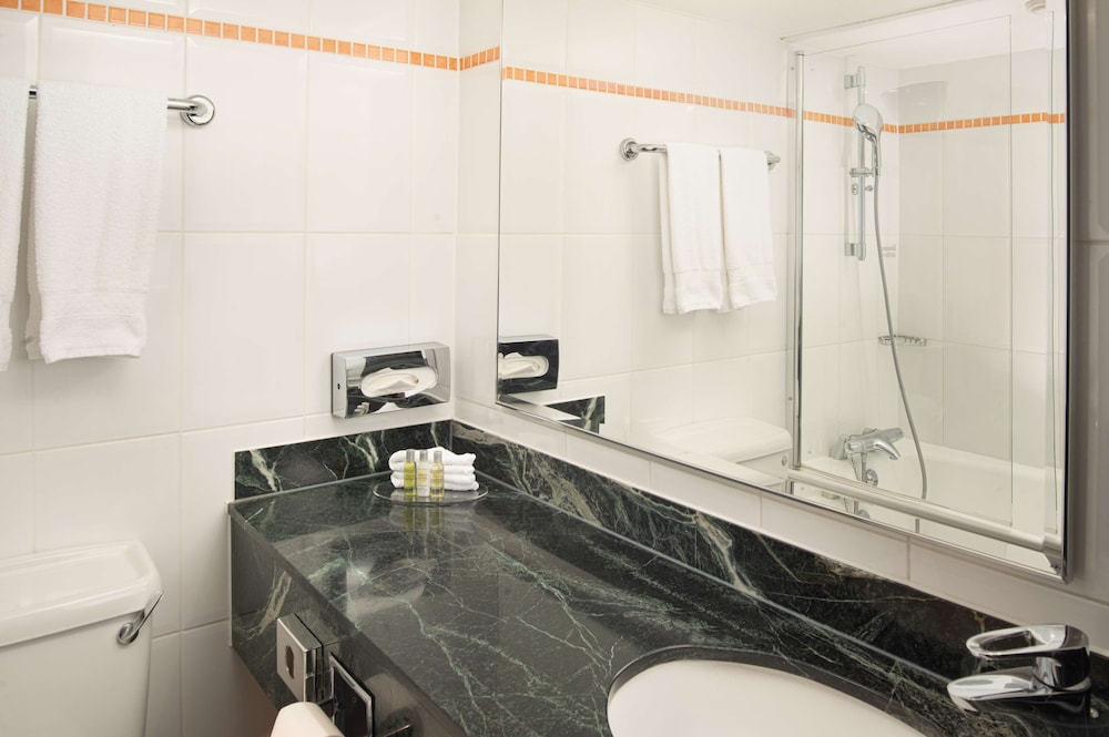Hilton London Kensington 27/80