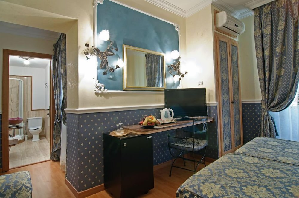 Residenza Antica Roma Hotel 22/25