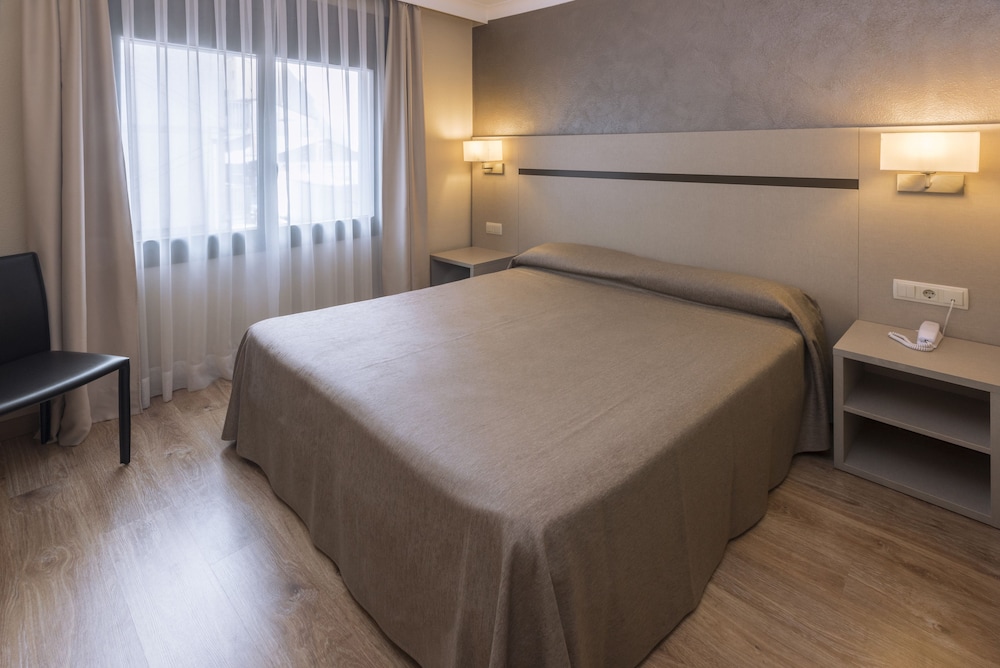 COSMOS Hotel & Aparthotel Andorra 22/65